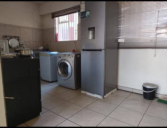 1 BEDROOM APARTMENT FOR SALE IN SUNNYSIDE